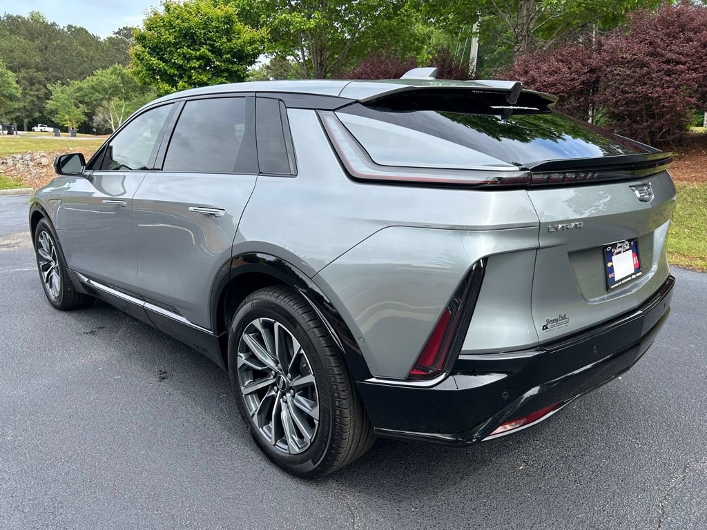 Used 2025 Cadillac Lyriq Sport AWD/4WD image 21