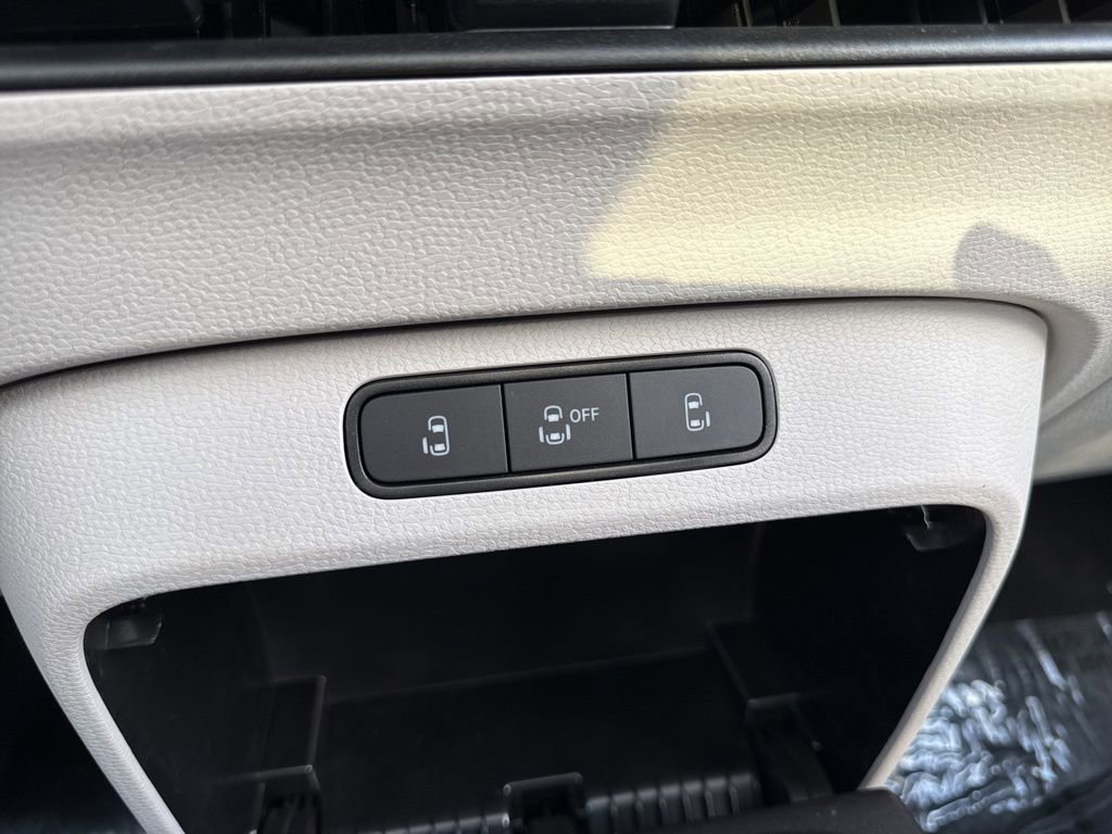 New 2025 Volkswagen ID. Buzz 1st Edition image 25