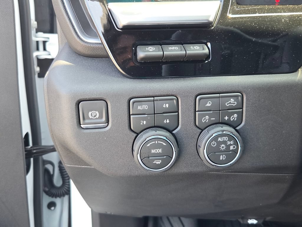 New 2026 Chevrolet Silverado 1500 LTZ w/ LTZ Premium Package AWD/4WD image 28