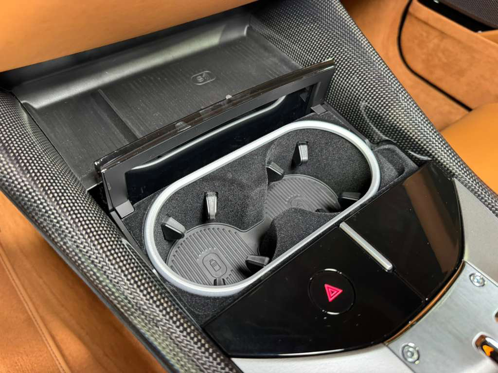 Used 2024 Ferrari Purosangue image 28