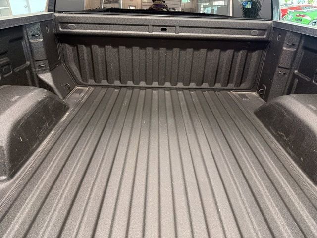 Used 2019 Chevrolet Silverado 1500 Custom Trail Boss w/ Custom Convenience Package AWD/4WD image 24