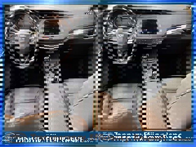 Used 2023 Cadillac XT4 Luxury w/ Cold Weather Package image 15