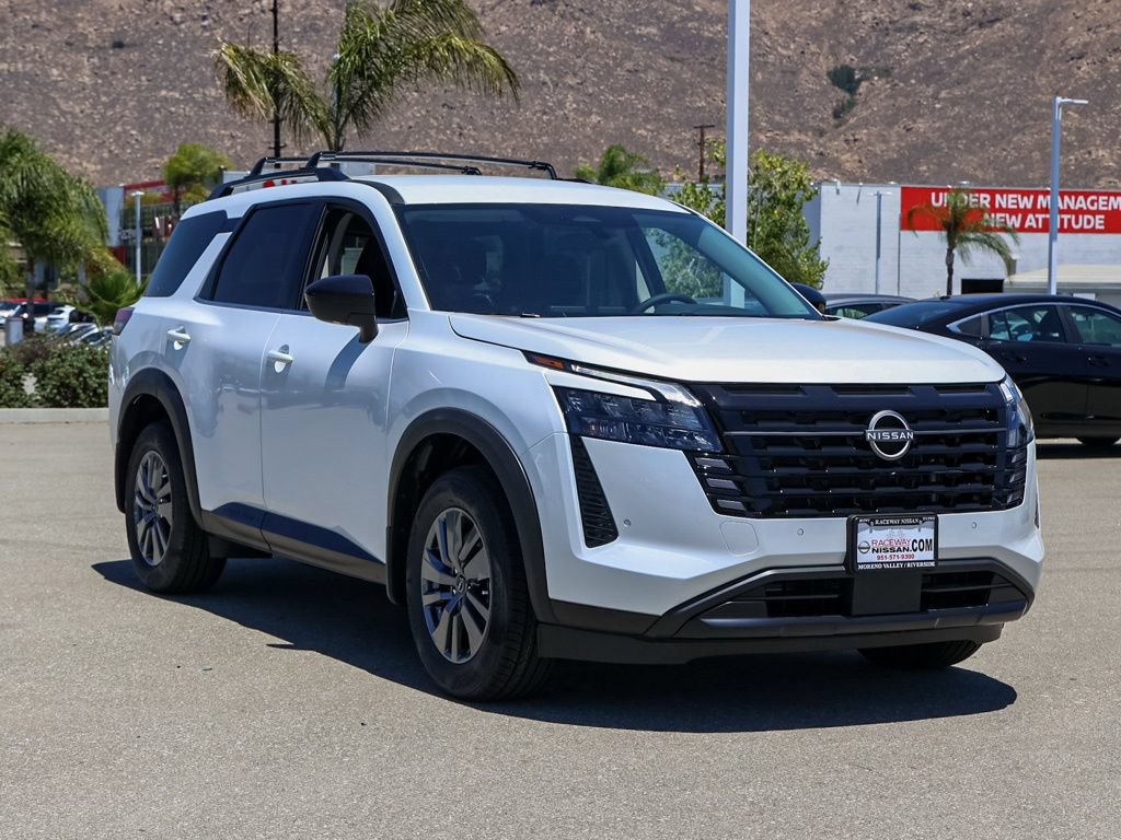 New 2026 Nissan Pathfinder SV w/ Cargo Package FWD image 2