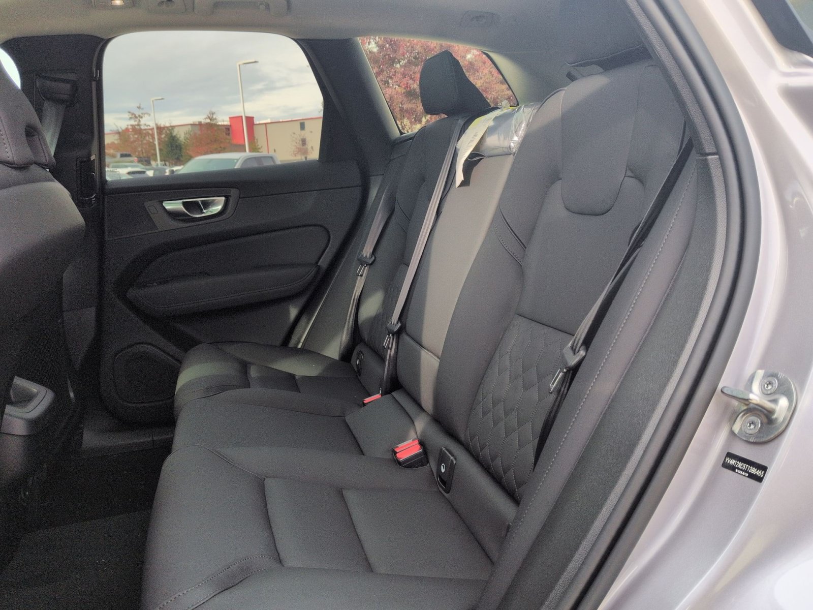 New 2026 Volvo XC60 B5 Plus w/ Protection Package Premier AWD/4WD image 33