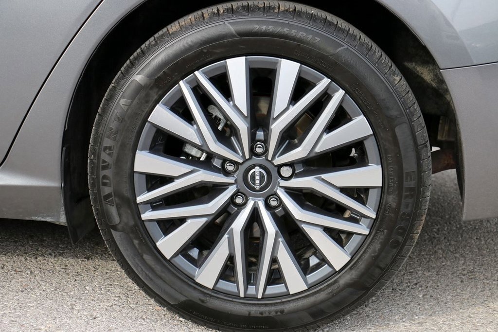 Used 2023 Nissan Altima 2.5 SV image 10