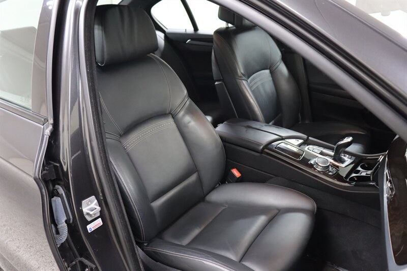 Used 2015 BMW 535i xDrive Sedan AWD/4WD image 22