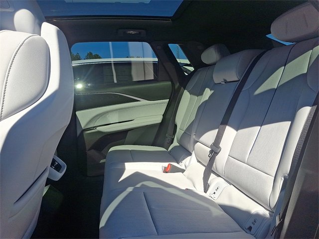 New 2026 Cadillac Lyriq Luxury image 8