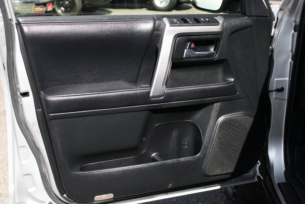 Used 2019 Toyota 4Runner SR5 image 13