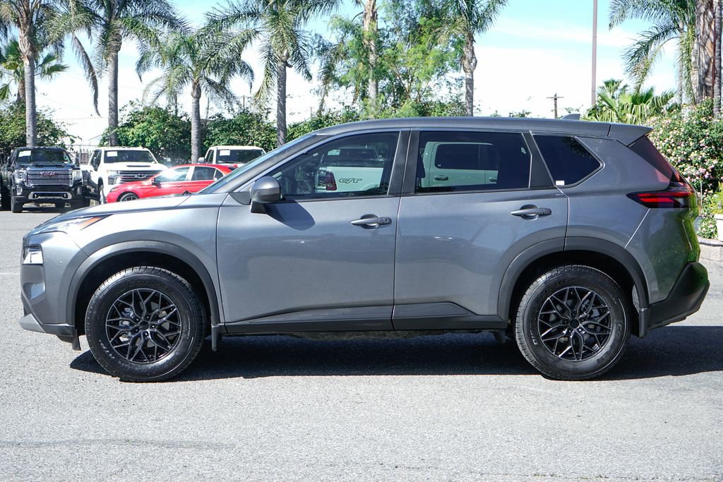 Used 2023 Nissan Rogue SV image 5