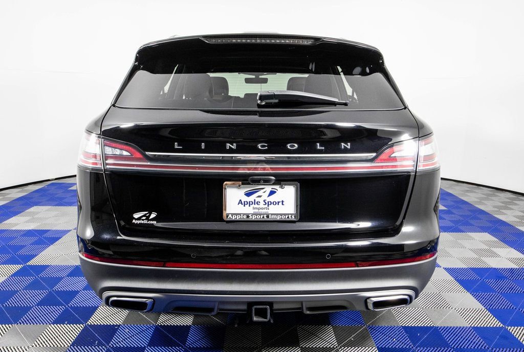 Used 2022 Lincoln Nautilus Reserve w/ Equipment Group 202A image 5