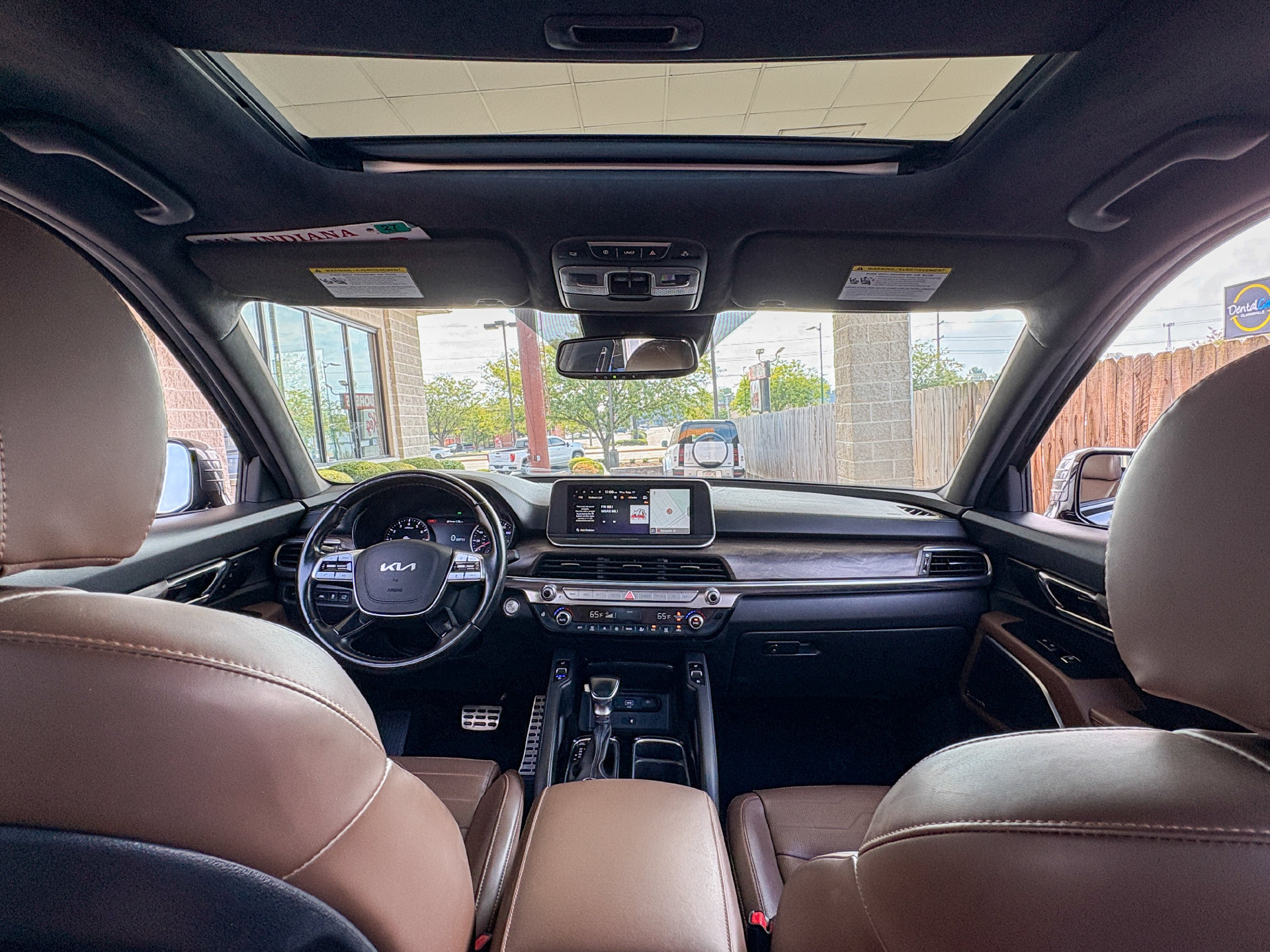 Used 2022 Kia Telluride SX w/ SX Prestige Package AWD/4WD image 2