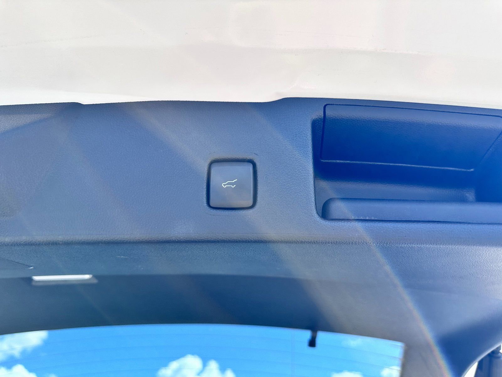 Used 2023 Ford Escape Platinum w/ Premium Technology Package image 10