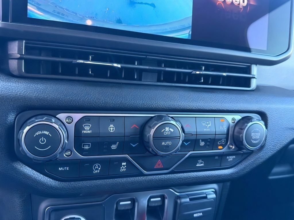 New 2026 Jeep Wrangler Sport AWD/4WD image 19