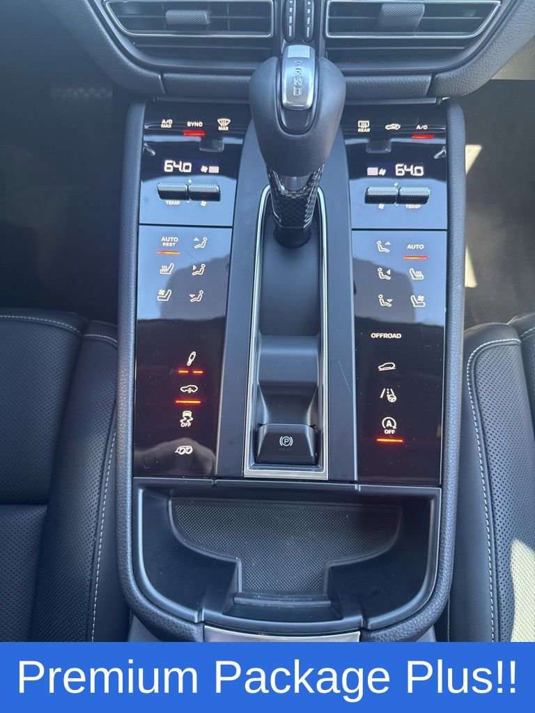 Used 2025 Porsche Macan GTS image 37