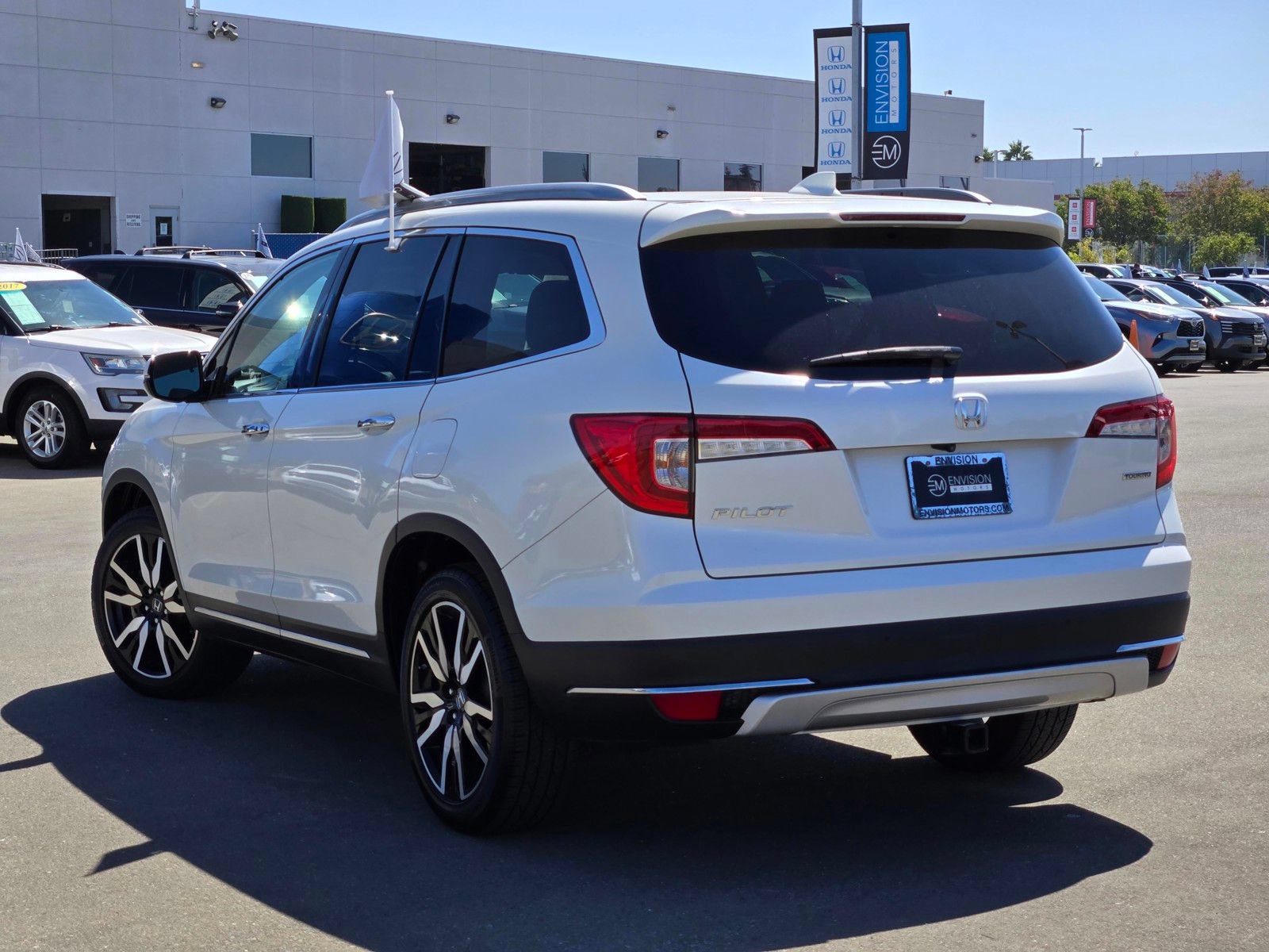 Used 2019 Honda Pilot Touring image 5