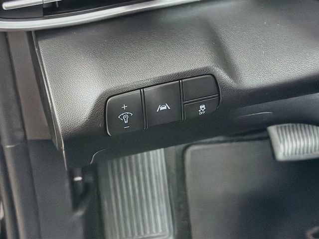 Used 2023 Hyundai Elantra SEL w/ Convenience Package FWD image 15