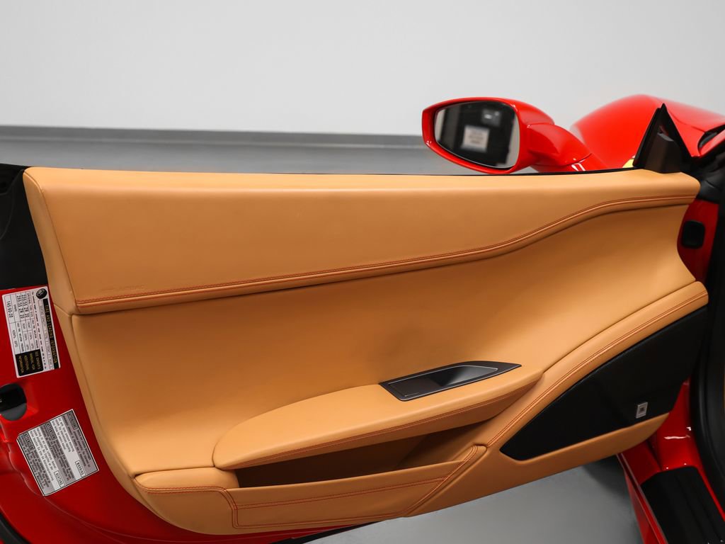 Certified 2013 Ferrari 458 Spider RWD image 66