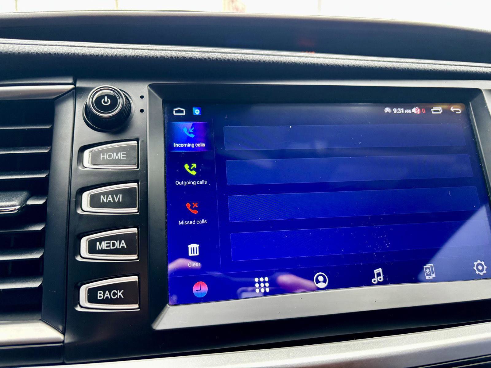 Used 2018 Toyota Highlander Plus AWD/4WD image 32