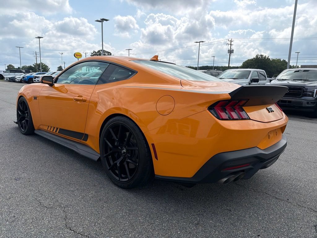 Used 2026 Ford Mustang GT Premium w/ GT Performance Package RWD image 8