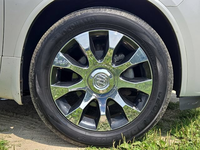 Used 2017 Buick Enclave Premium w/ Enclave Sport Touring Edition AWD/4WD image 28