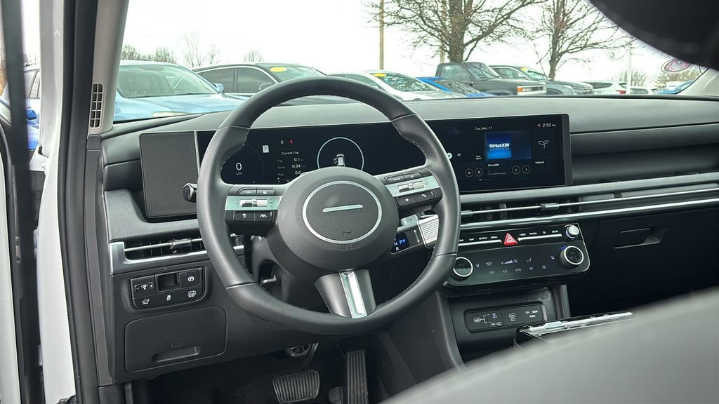 Used 2025 Hyundai Tucson SEL image 13