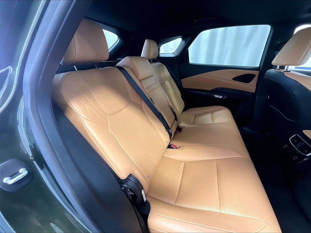 Used 2024 Lexus RX 350 Premium w/ Accessory Package (Z1) AWD/4WD image 16