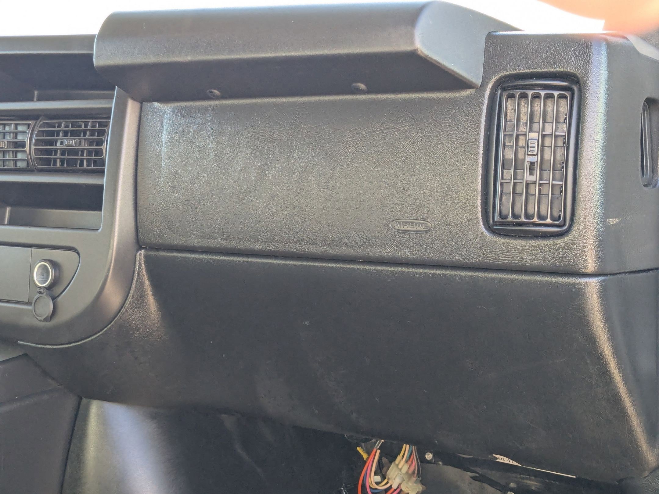 Used 2019 Chevrolet Express 3500 w/ Driver Convenience Package image 20