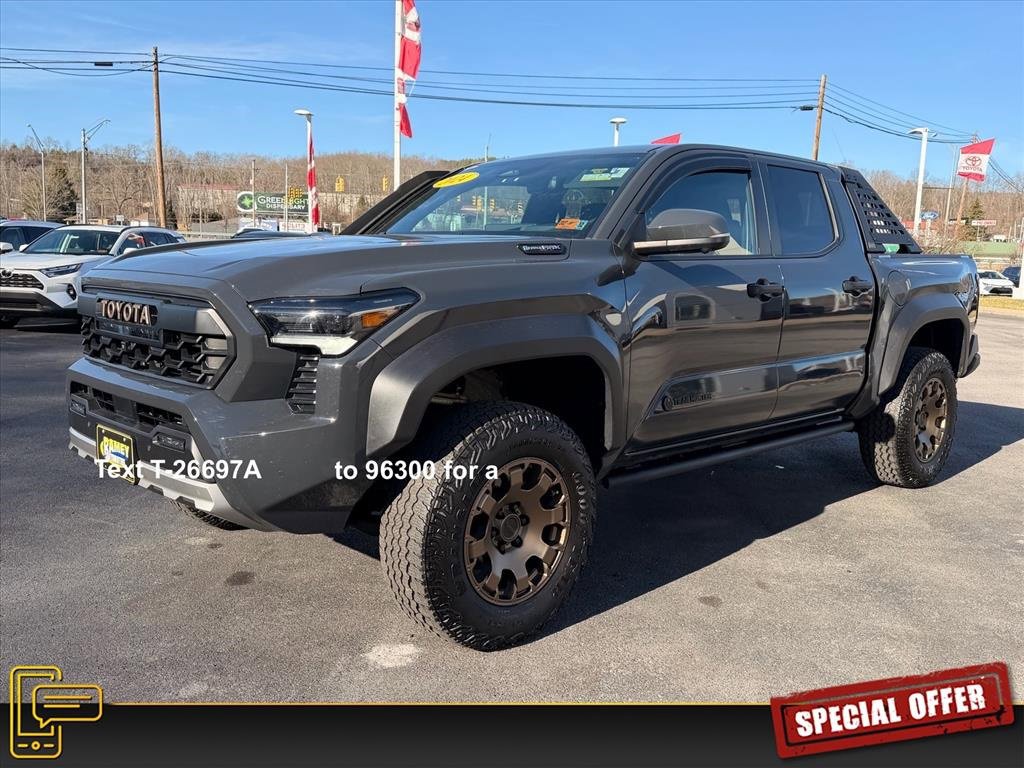 Used 2024 Toyota Tacoma Trailhunter image 10