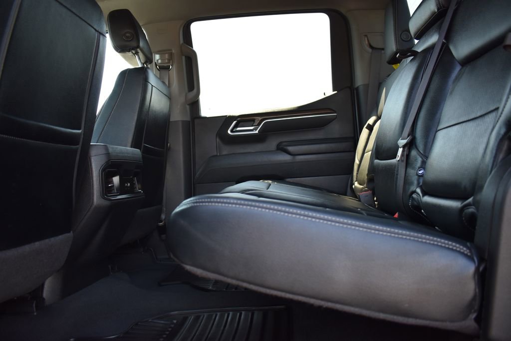 Used 2023 Chevrolet Silverado 1500 RST w/ Z71 Off-Road Package image 8