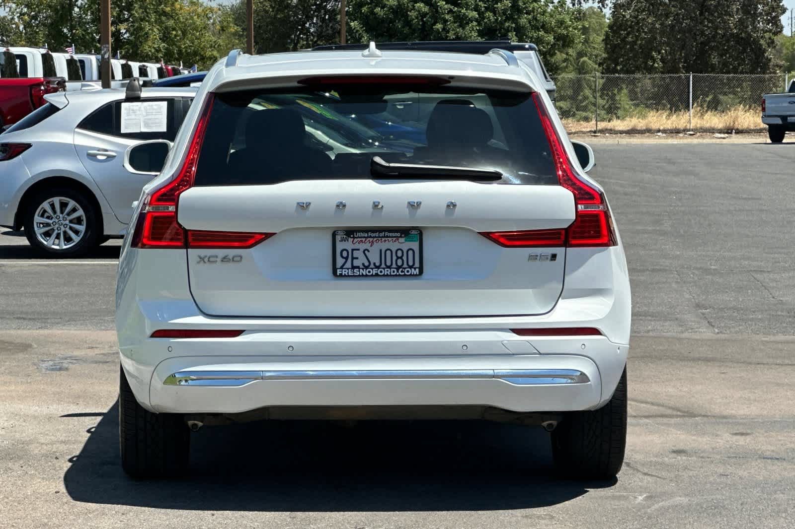 Used 2023 Volvo XC60 B5 Plus AWD/4WD image 8