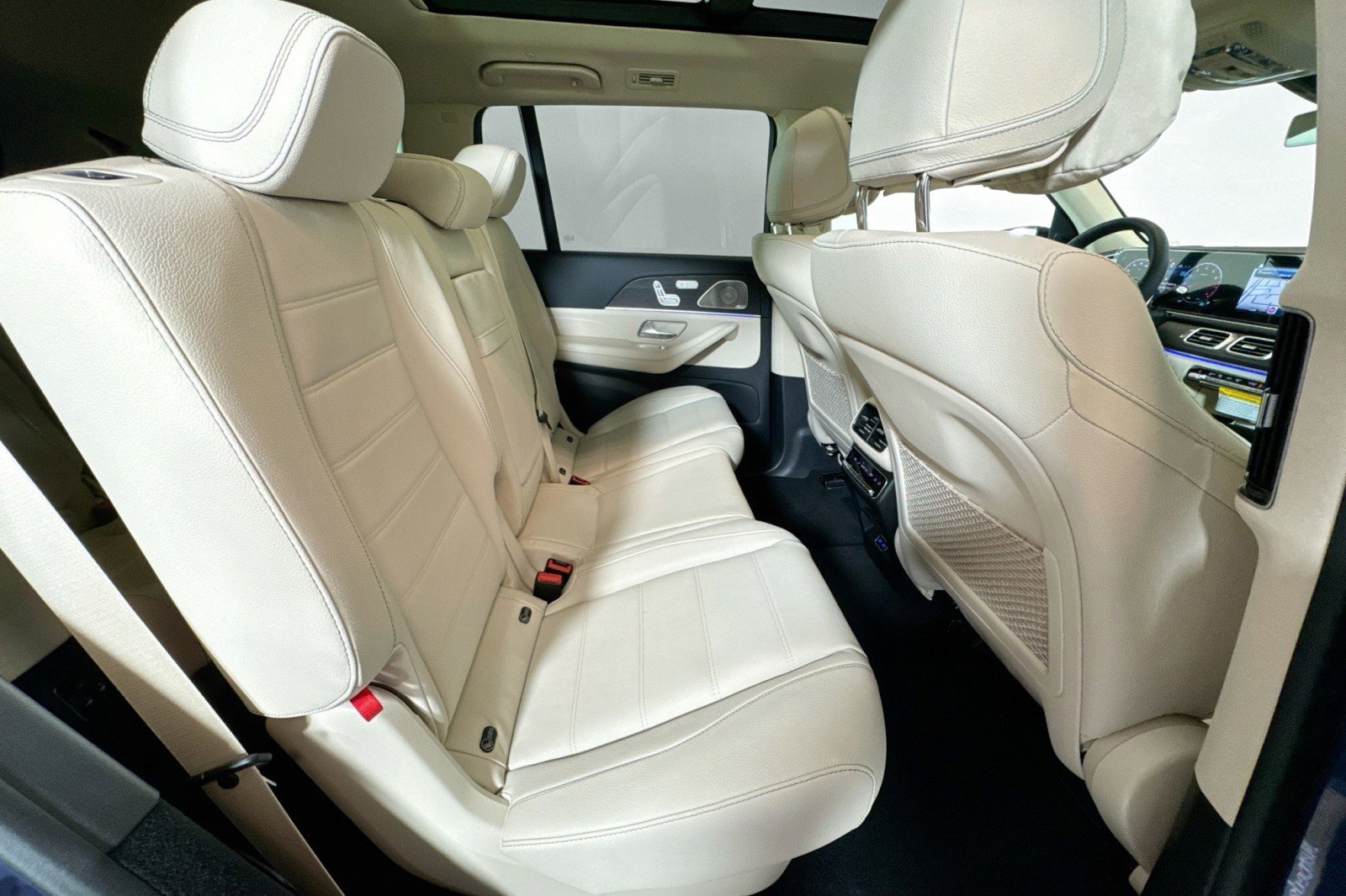 New 2026 Mercedes-Benz GLS 450 4MATIC image 26