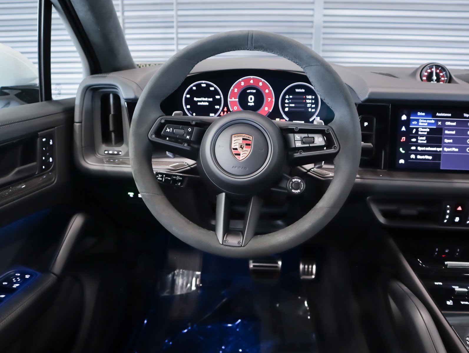 New 2026 Porsche Cayenne GTS image 15