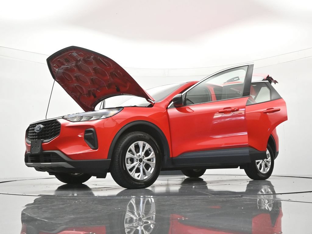 Used 2024 Ford Escape Active AWD/4WD image 48