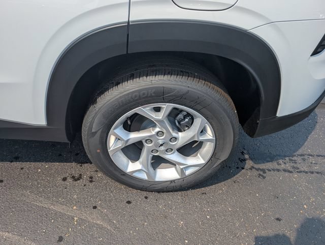 New 2026 Chevrolet Trax LS w/ LS Convenience Package FWD image 22