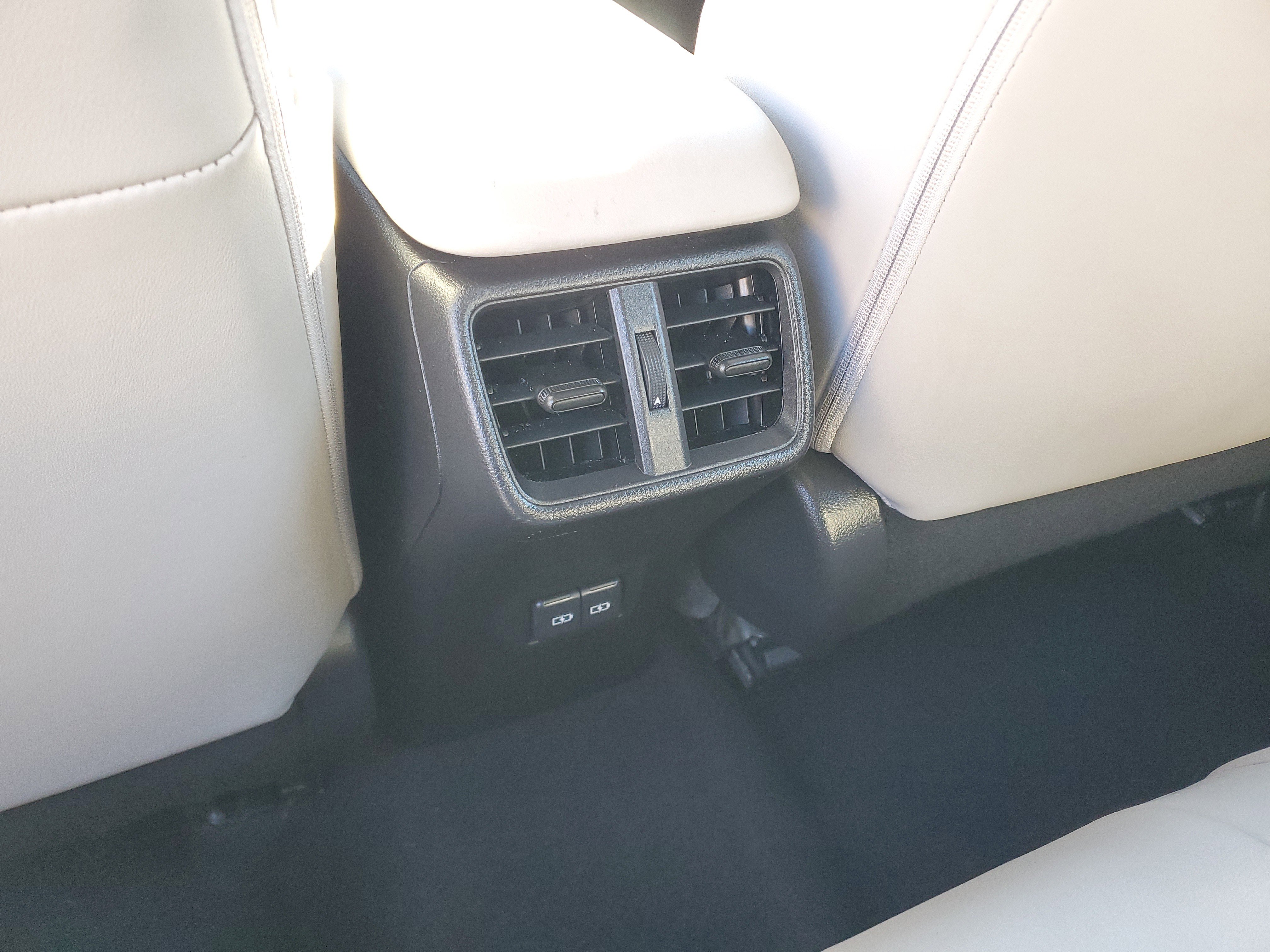 Used 2021 Lexus UX 200 w/ Accessory Package (Z1) image 16