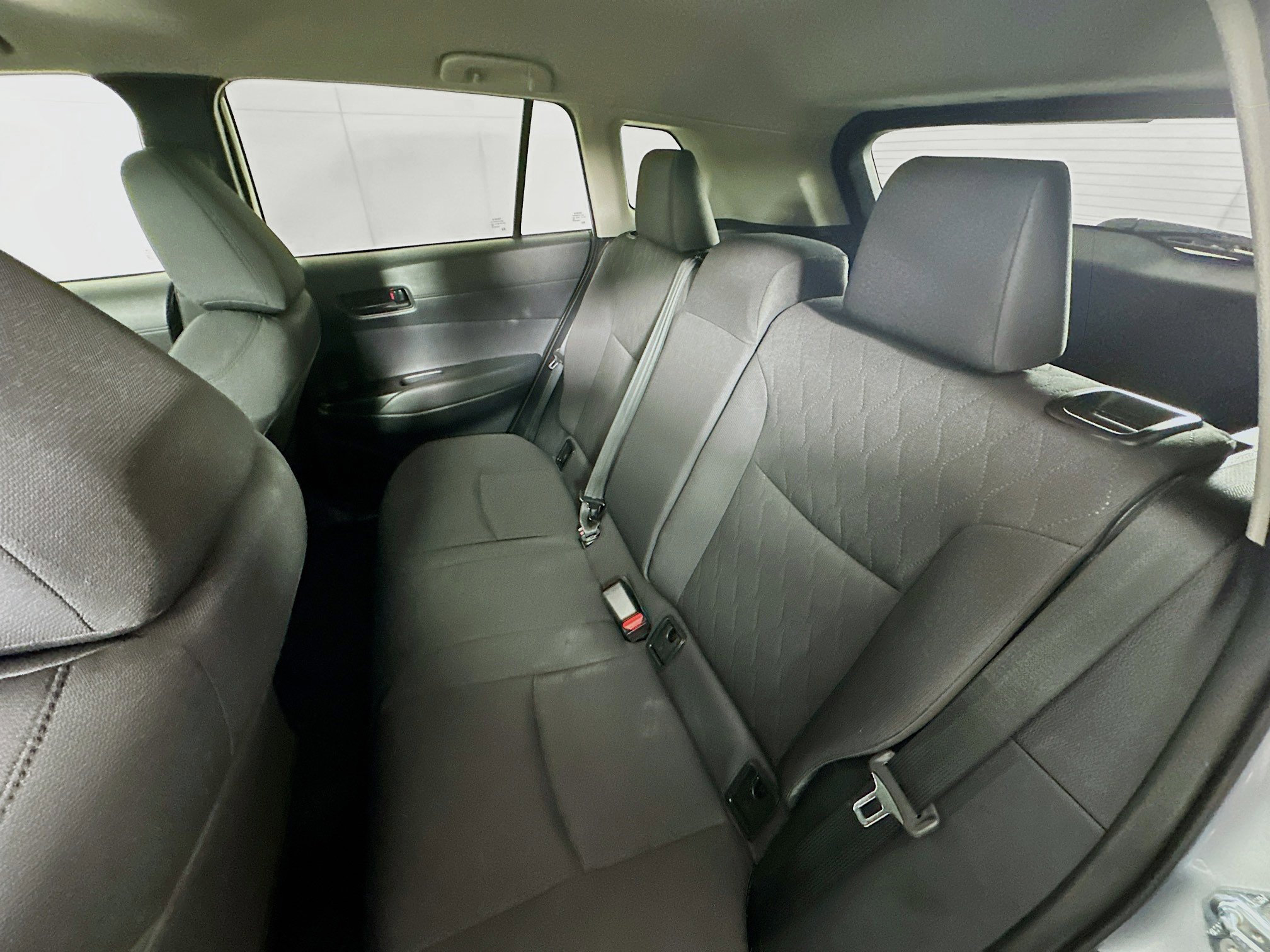 Used 2025 Toyota Corolla Cross LE image 26