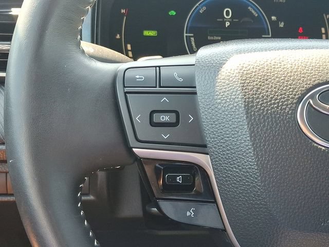 Used 2025 Toyota Camry SE FWD image 20