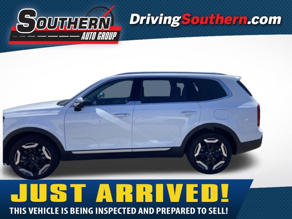 Used 2024 Kia Telluride S w/ S Sunroof Package AWD/4WD image 1