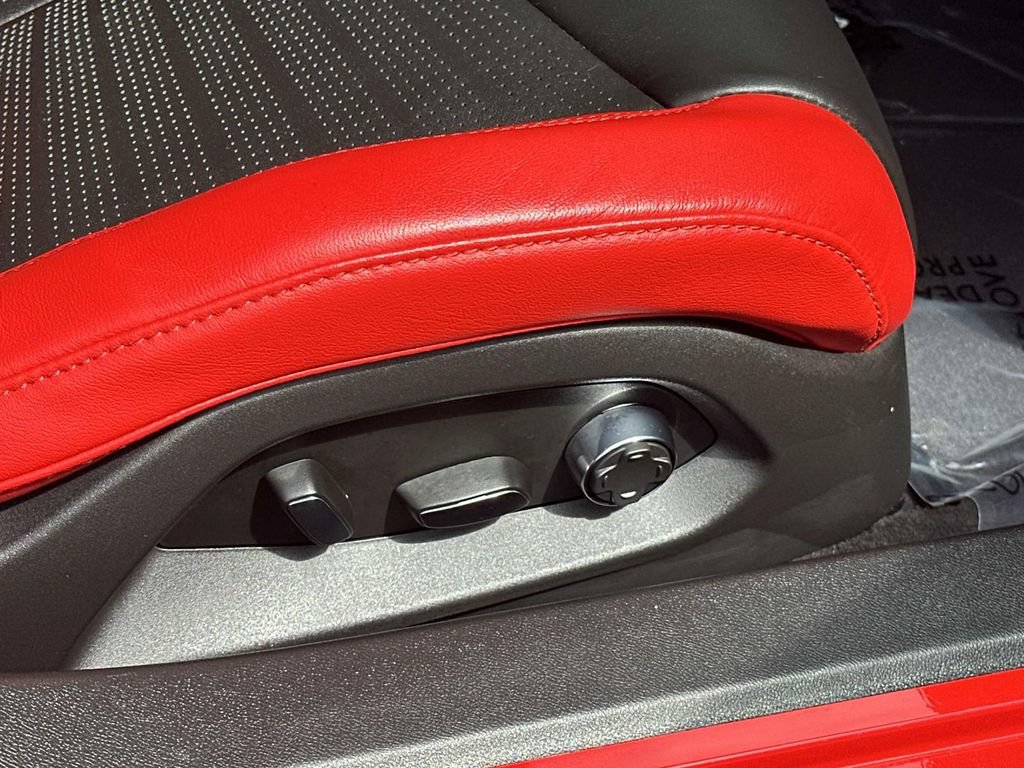 Used 2024 Chevrolet Corvette Stingray Preferred Cpe w/ Stealth Interior Trim Package RWD image 14