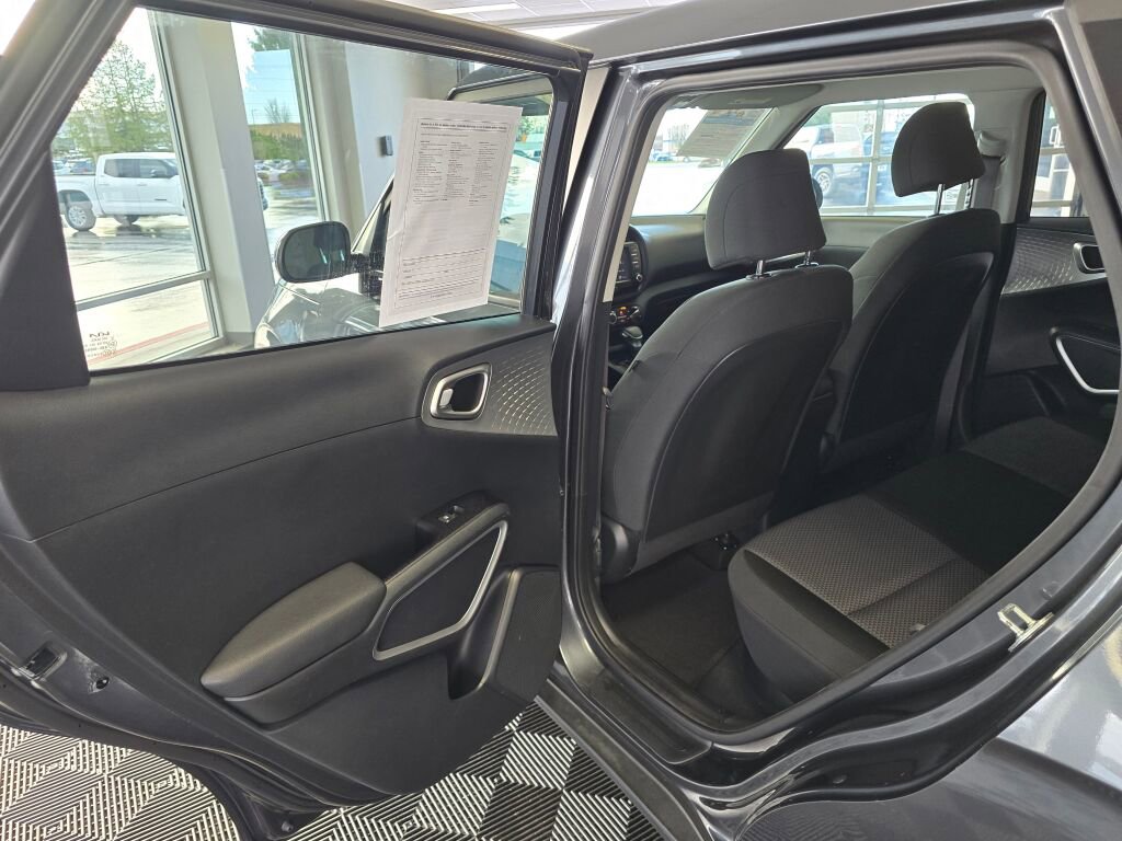 Used 2022 Kia Soul LX w/ Technology Package image 33