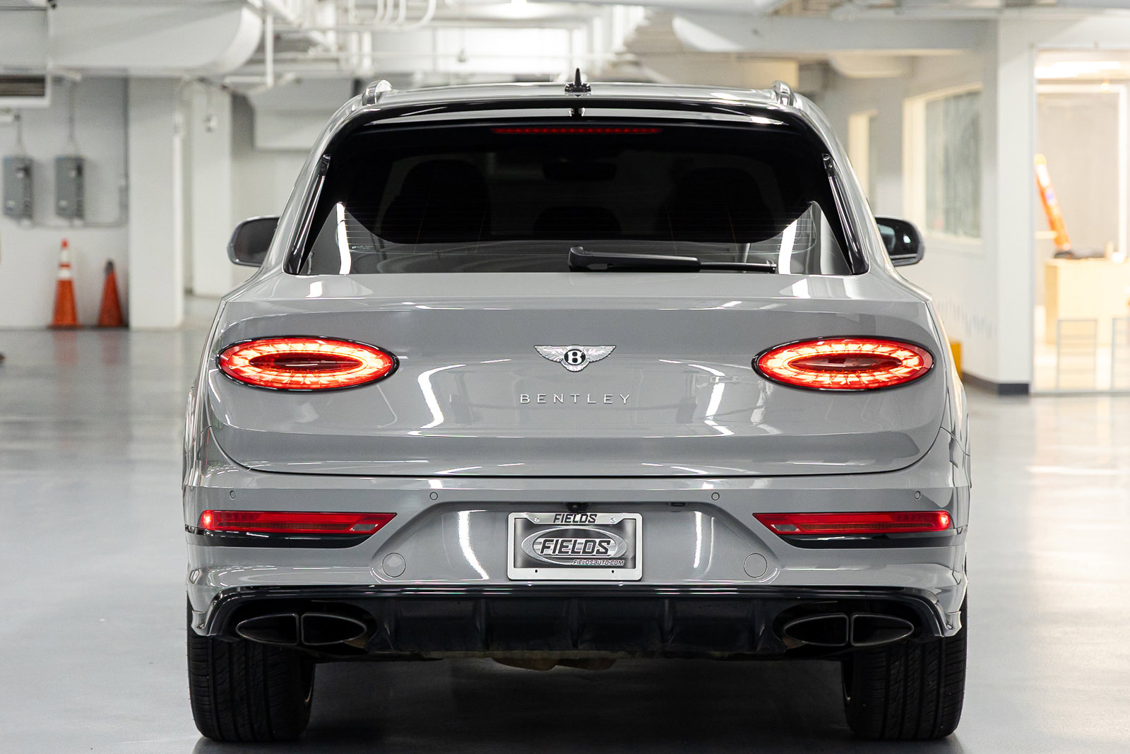 Used 2022 Bentley Bentayga image 4