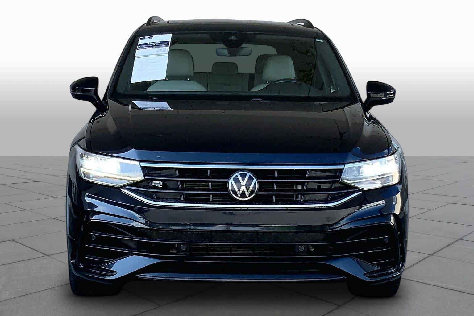 Used 2023 Volkswagen Tiguan SE R-Line FWD image 4