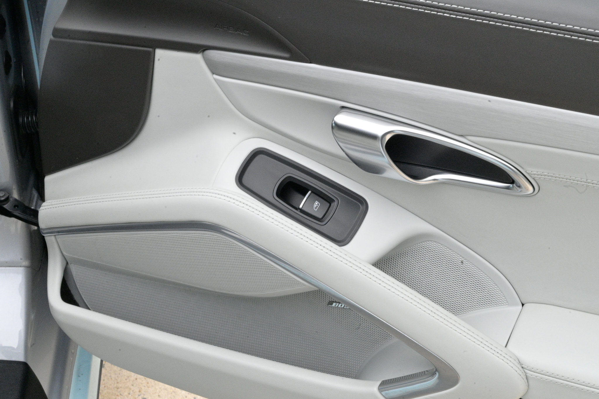 Used 2015 Porsche 911 Turbo image 43