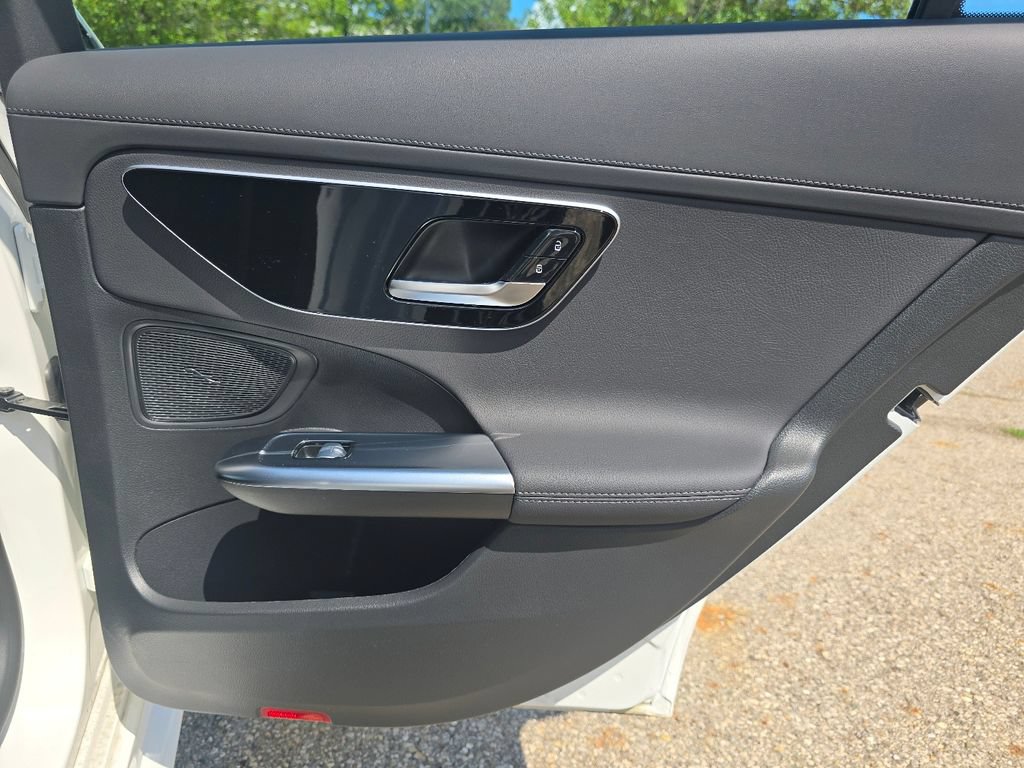 Used 2026 Mercedes-Benz C 300 4MATIC Sedan image 23