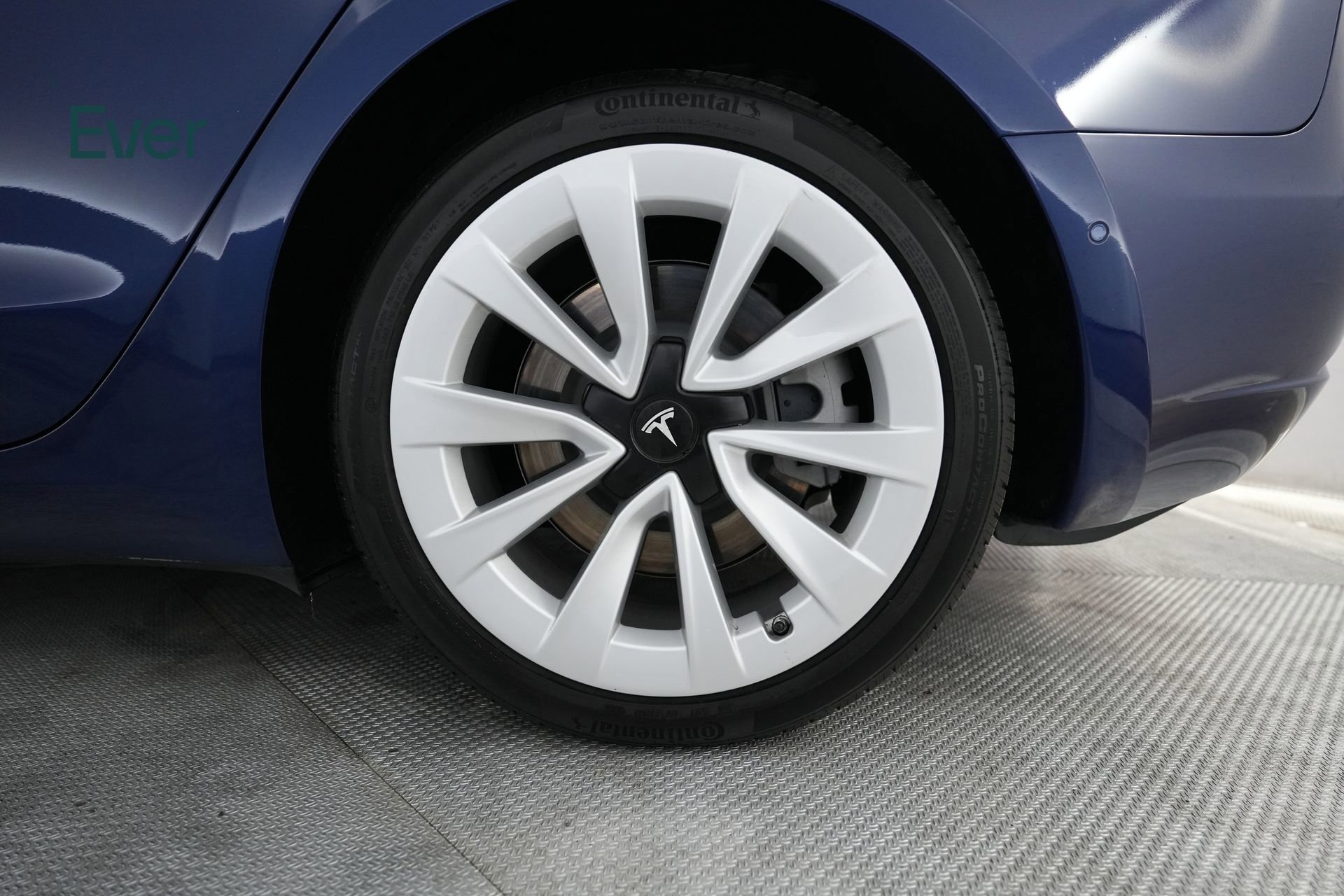 Used 2022 Tesla Model 3 RWD image 9