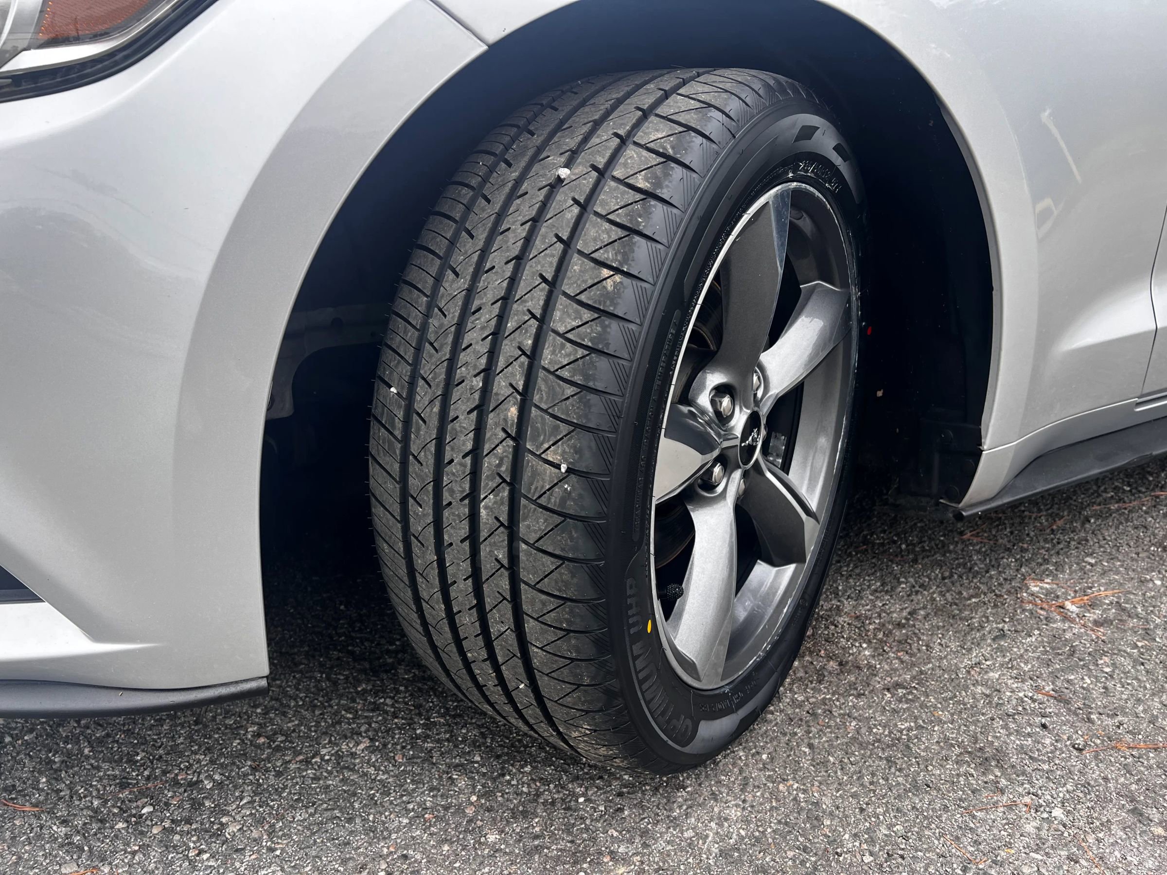 Used 2017 Ford Mustang Premium image 29