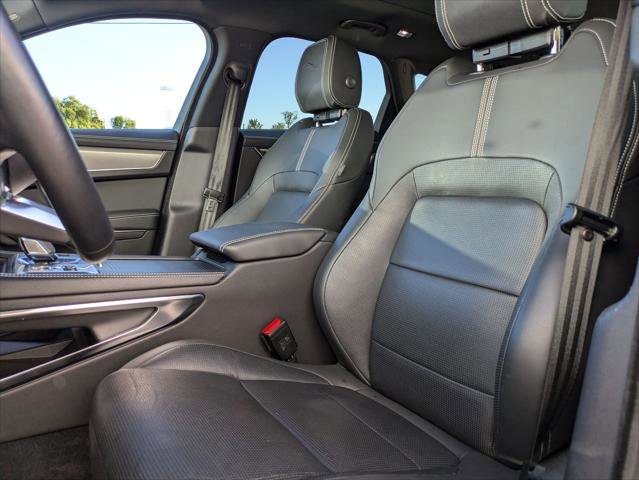 Used 2024 Jaguar F-PACE R-Dynamic S image 22