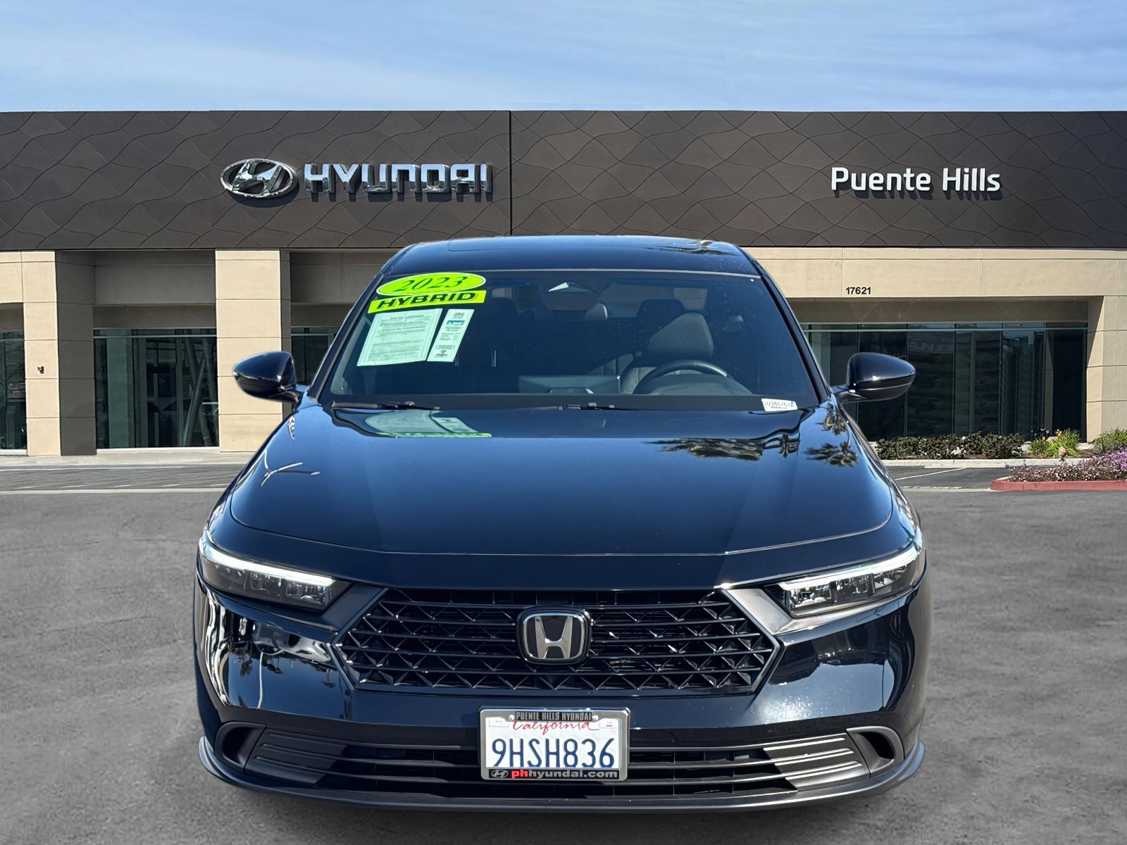 Used 2023 Honda Accord Sport image 2