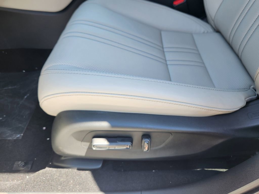 New 2026 Honda HR-V EX-L image 17