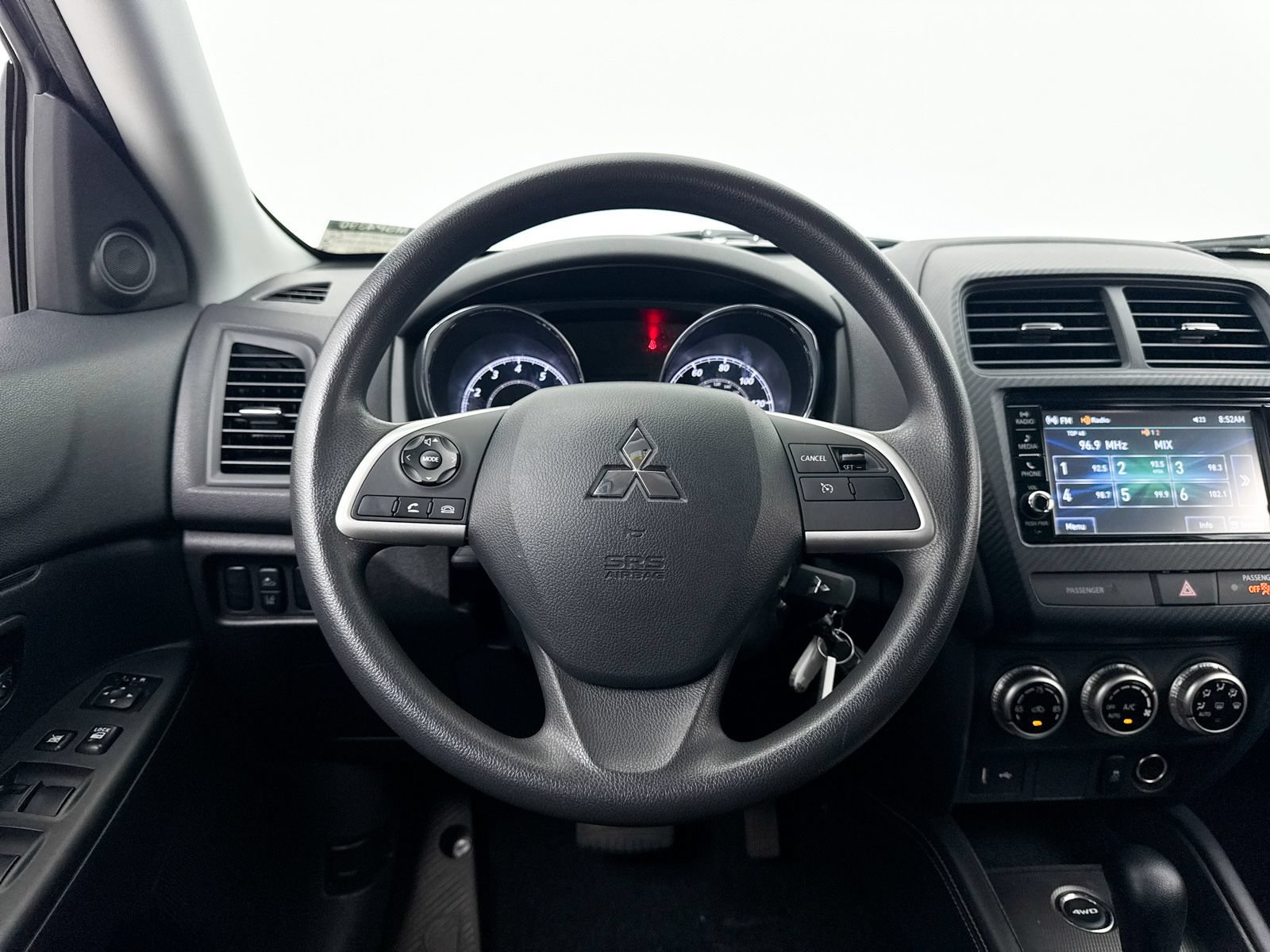 Used 2024 Mitsubishi Outlander Sport ES AWD/4WD image 3